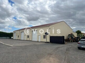 Plus de détails pour Local d'activités à louer