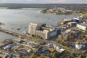 Twin Sails Bridge Approach, Poole, DOR - VUE AÉRIENNE  vue de carte