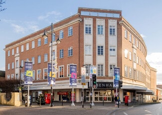 Plus de détails pour 37-45 High St, Staines - Local commercial à vendre