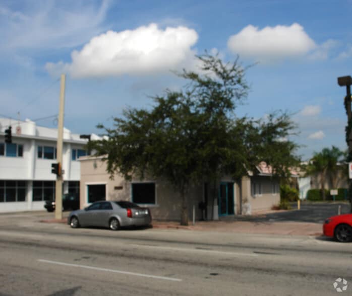 1955 N Tyler St, Hollywood, FL à vendre - Photo de l’immeuble – Image 2 sur 11