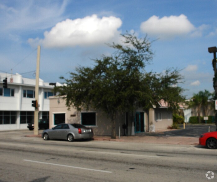 1955 Tyler St, Hollywood, FL à vendre - Photo de l’immeuble – Image 2 sur 11