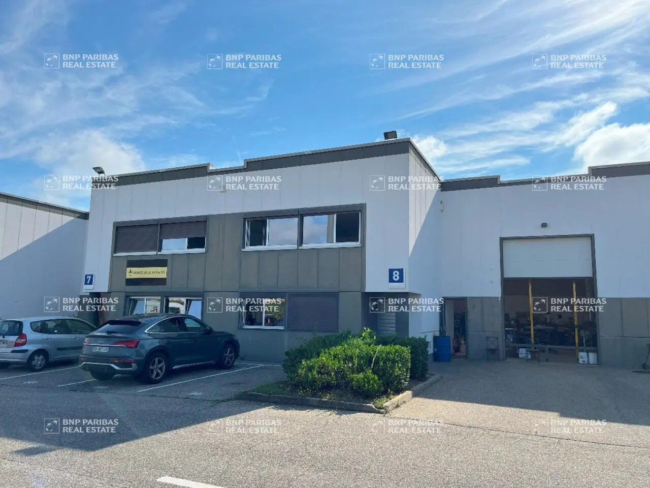 58 Avenue Des Bruyères, Décines-Charpieu à louer Photo de l’immeuble– Image 1 sur 12