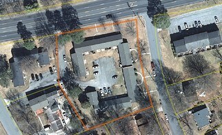 Plus de détails pour 2501 Vanstory St, Greensboro, NC - Logement à vendre