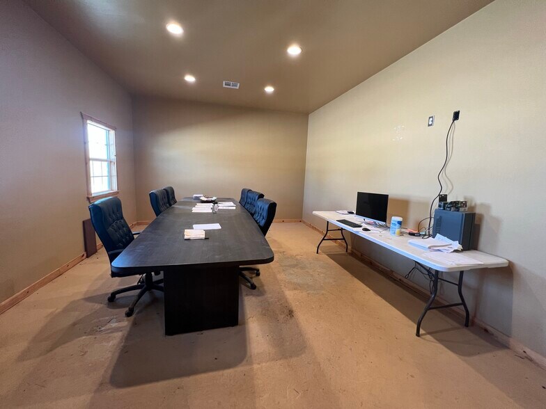 13616 N 2920 Rd, Dover, OK à vendre - Photo intérieure – Image 3 sur 29
