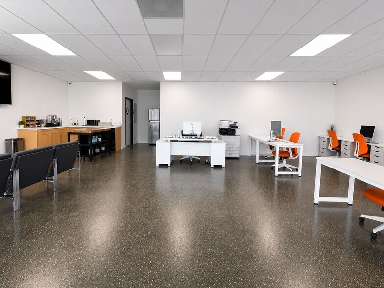 3061-3075 Foothill Blvd, La Crescenta, CA à louer - Photo de l’immeuble – Image 3 sur 8