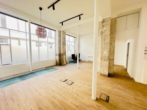 21 Rue Du Faubourg Saint-Antoine, Paris à louer Photo intérieure– Image 2 sur 8
