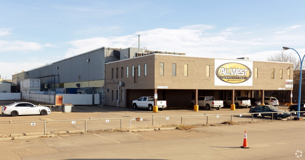 6415 75th St, Edmonton, AB à louer - Photo principale – Image 2 sur 3