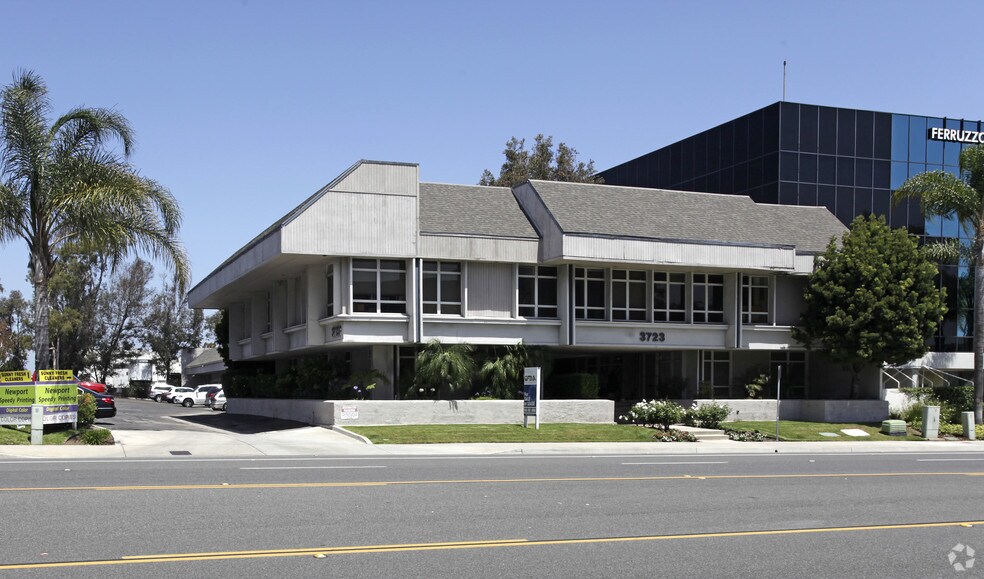 3723 Birch St, Newport Beach, CA à louer - Photo de l’immeuble – Image 1 sur 3