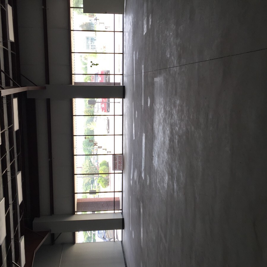View Photo