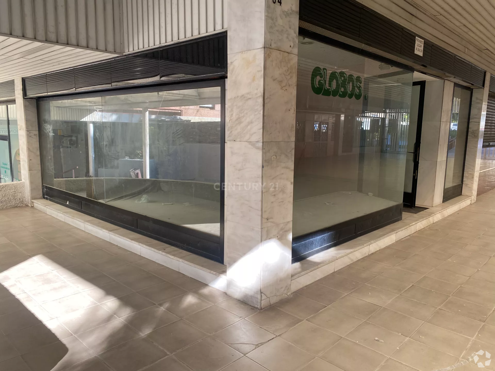 Local commercial dans Las Rozas de Madrid, Madrid à louer Photo intérieure– Image 1 sur 23