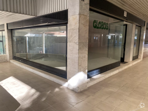 Local commercial dans Las Rozas de Madrid, Madrid à louer Photo intérieure– Image 1 sur 23