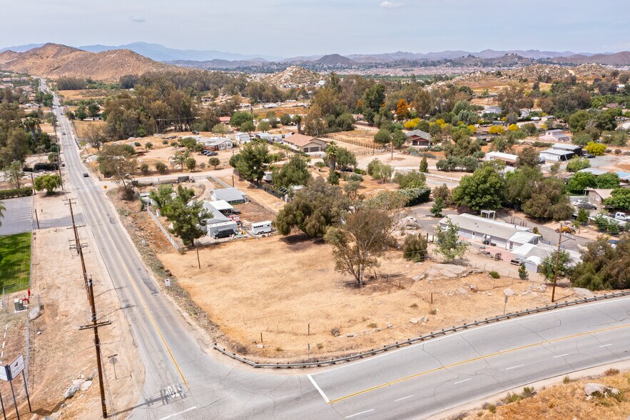 30990 Melvin St, Menifee, CA à vendre - Aérien – Image 3 sur 15