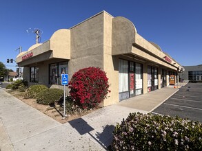 1106 N Citrus Ave, Covina, CA à louer Photo de l’immeuble– Image 1 sur 14