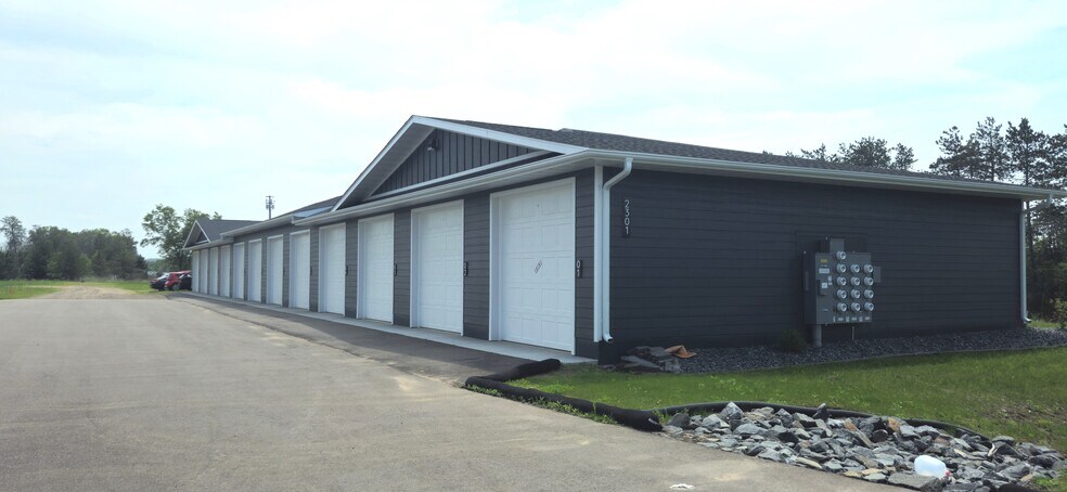 2301 Lake Road, Altoona, WI à vendre - Photo de l’immeuble – Image 2 sur 5