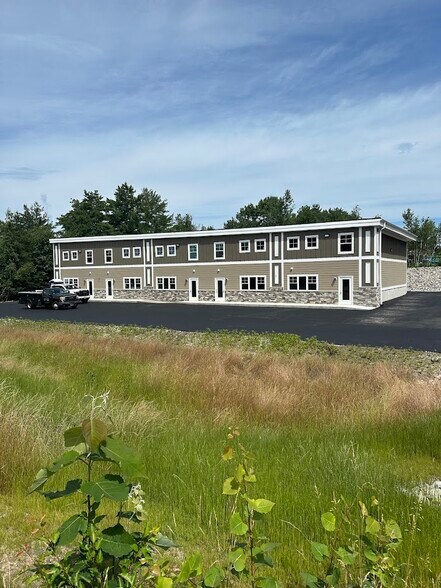 3 Akira Way, Londonderry, NH à vendre - Photo de l’immeuble – Image 2 sur 9