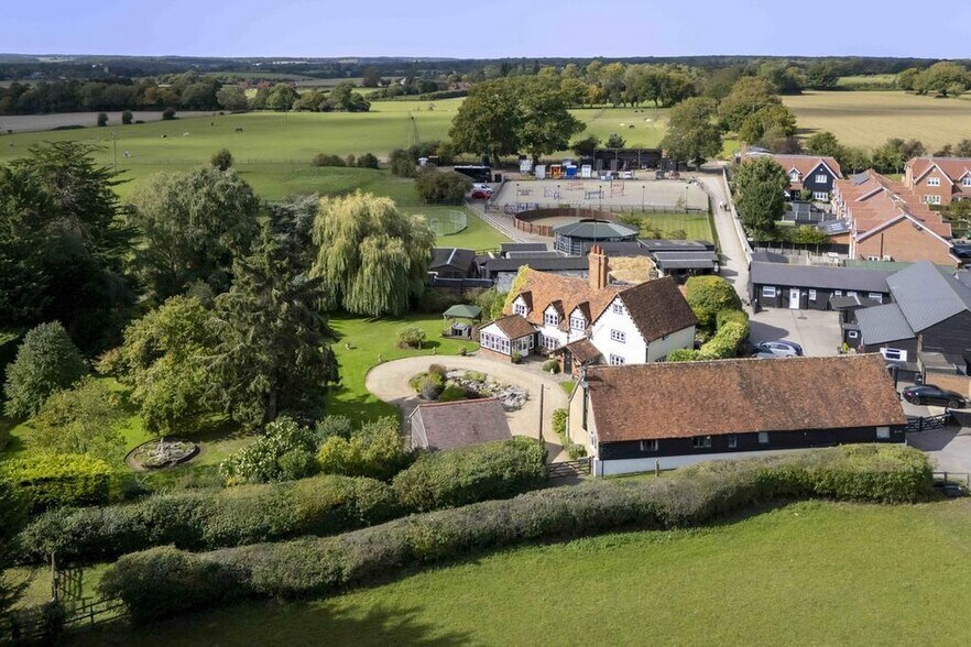 Pottersheath Rd, Welwyn à vendre - Photo de l’immeuble – Image 2 sur 37