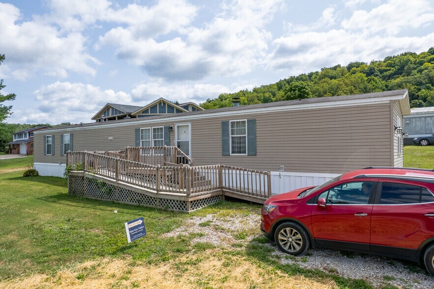 30 Phillips Dr, Sistersville, WV à vendre - Photo de l’immeuble – Image 3 sur 11