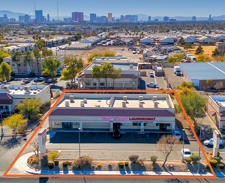 2991 W Lake Mead Blvd, North Las Vegas, NV à vendre - Photo de l’immeuble – Image 2 sur 12
