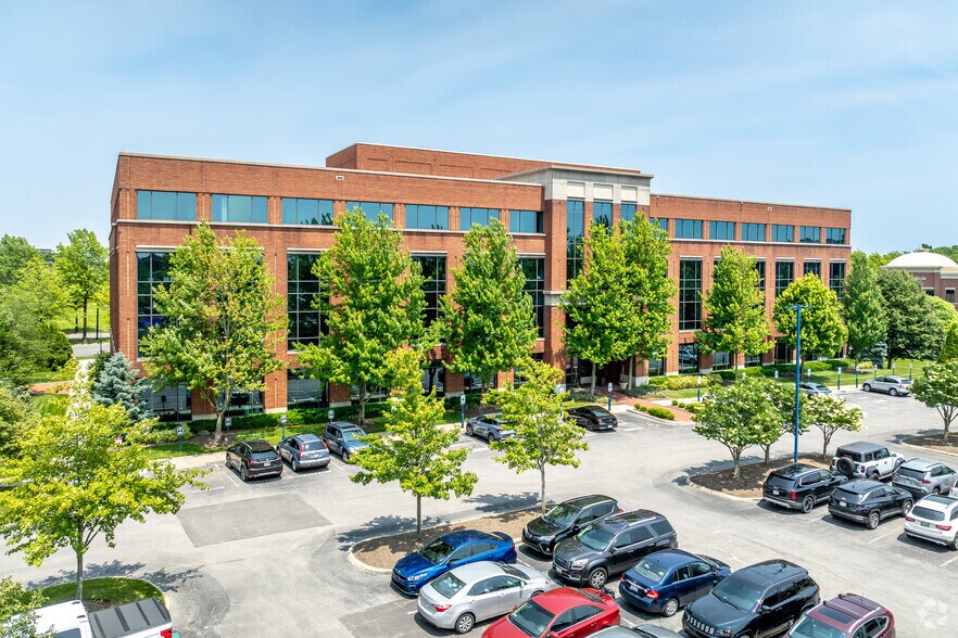 4449 Easton Way, Columbus, OH à louer - Photo de l’immeuble – Image 1 sur 27