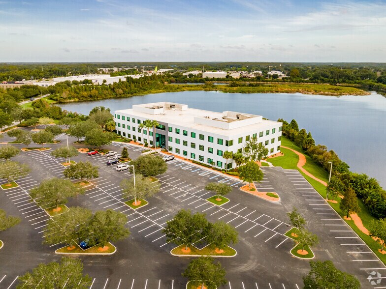 9119 Corporate Lake Dr, Tampa, FL à louer - Aérien – Image 3 sur 12