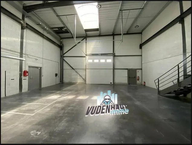 Local d’activités dans Colomiers à louer - Photo intérieure – Image 1 sur 10