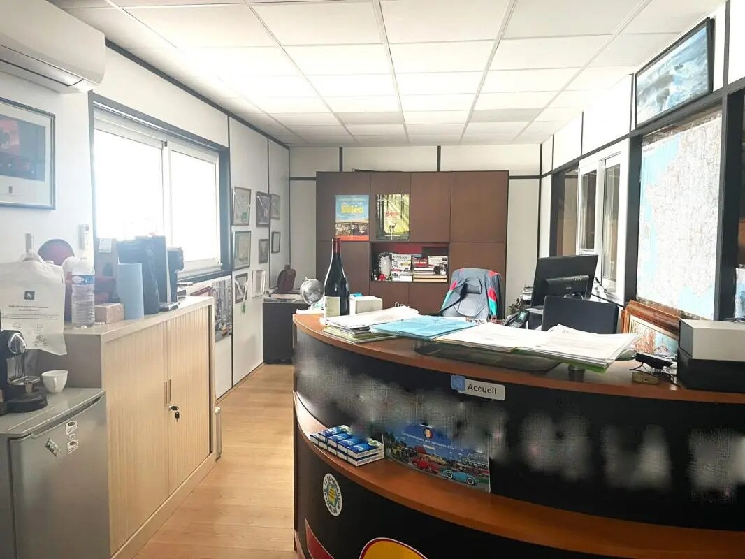 Local d'activités dans Aubagne à vendre Photo intérieure– Image 1 sur 5