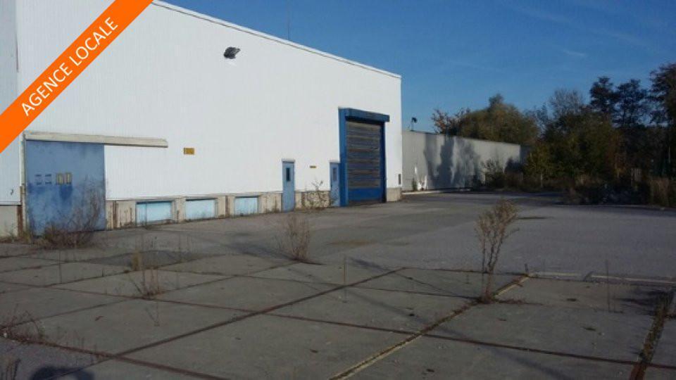 Local d'activités dans Pinon à vendre - Photo de l’immeuble – Image 2 sur 3