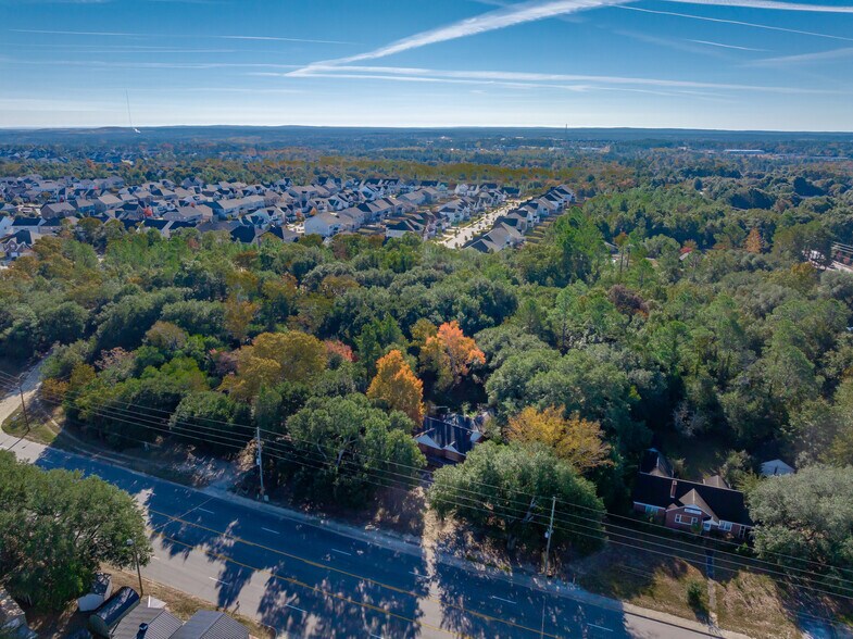 10612 Two Notch Rd, Elgin, SC à vendre - Photo de l’immeuble – Image 3 sur 28