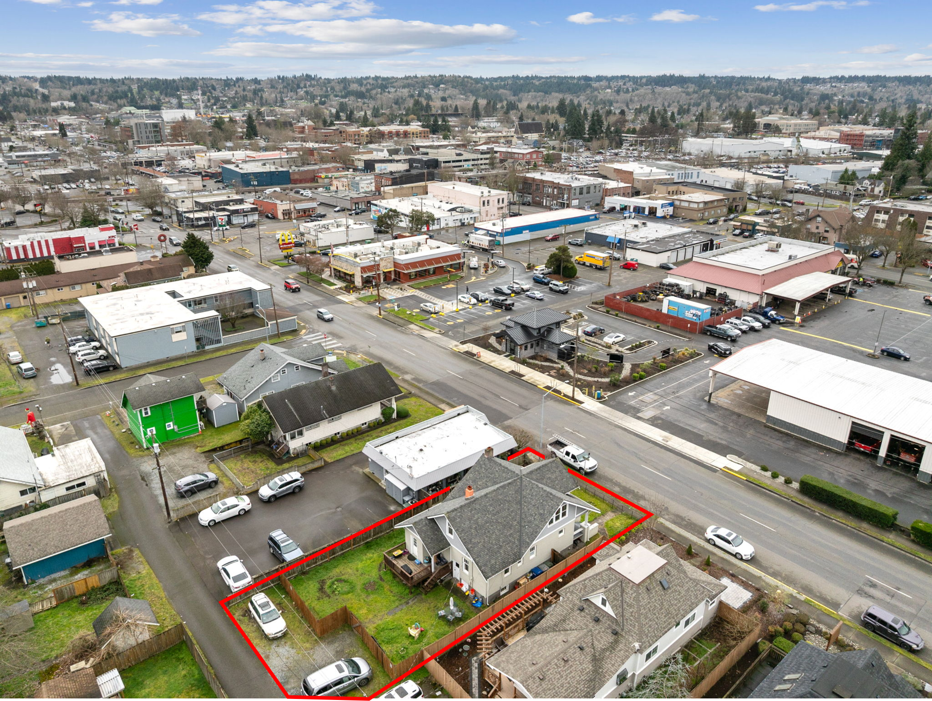 413 2nd St NE, Puyallup, WA à vendre Photo principale– Image 1 sur 34