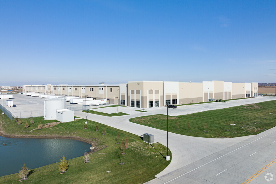 1401 Tradeport Pky, Pontoon Beach, IL à louer - Photo de l’immeuble – Image 3 sur 6