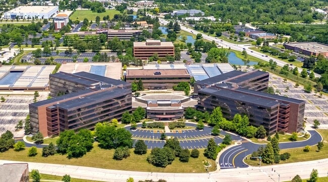 Plus de détails pour 4 Overlook Pt, Lincolnshire, IL - Bureau, Industriel/Logistique à louer