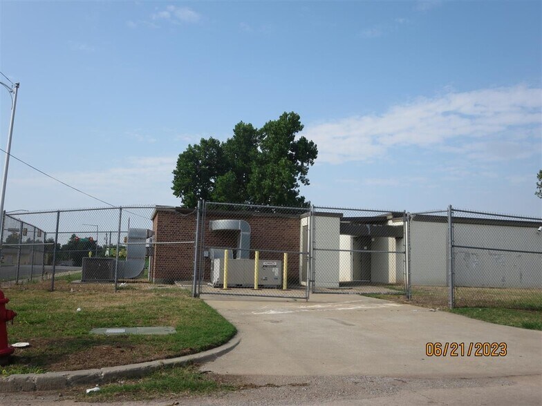 200 SW 43rd St, Oklahoma City, OK à vendre - Photo de l’immeuble – Image 2 sur 3