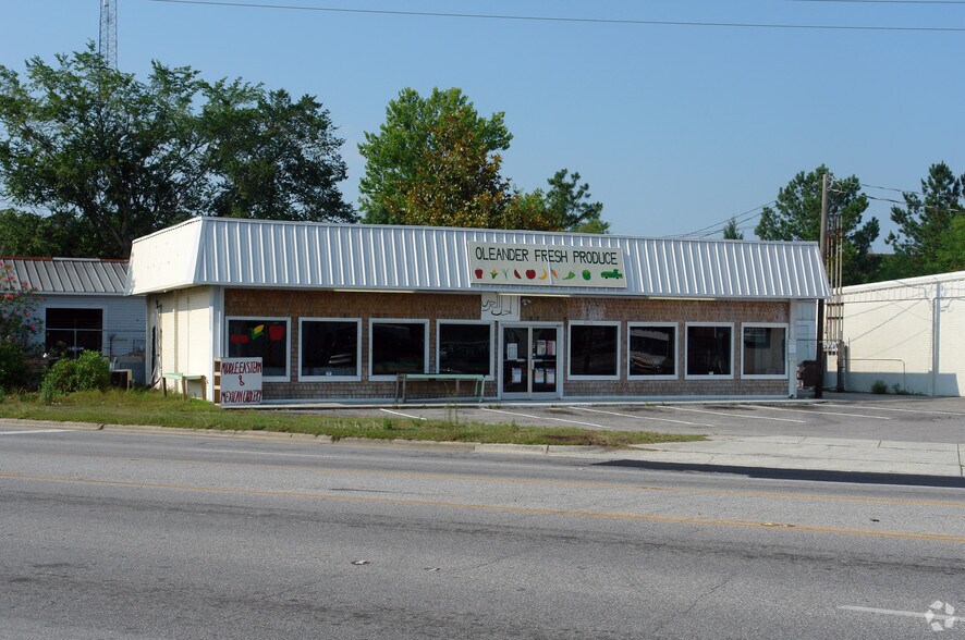 1818 Oleander Dr, Wilmington, NC à vendre - Photo de l’immeuble – Image 3 sur 7