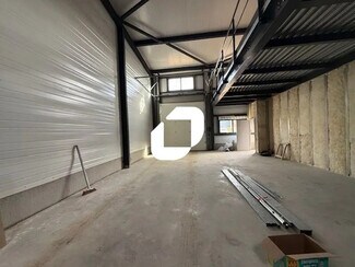 Plus de détails pour Bureau, Local d'activités à louer