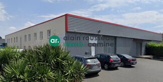 Plus de détails pour Local d'activités à louer