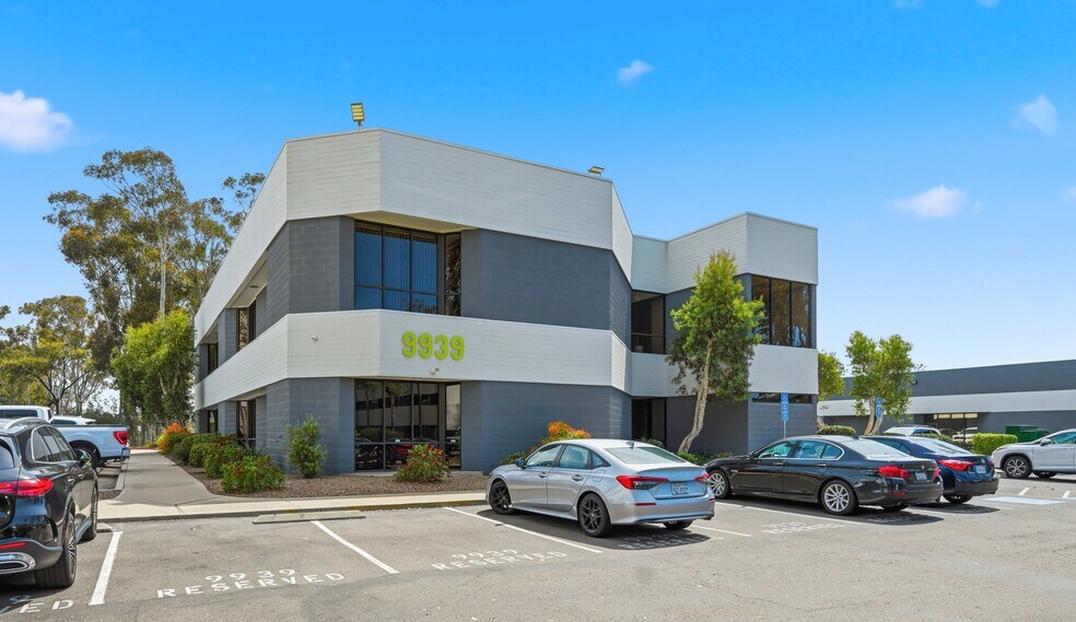 9939 Hibert St, San Diego, CA à louer - Photo principale – Image 1 sur 2