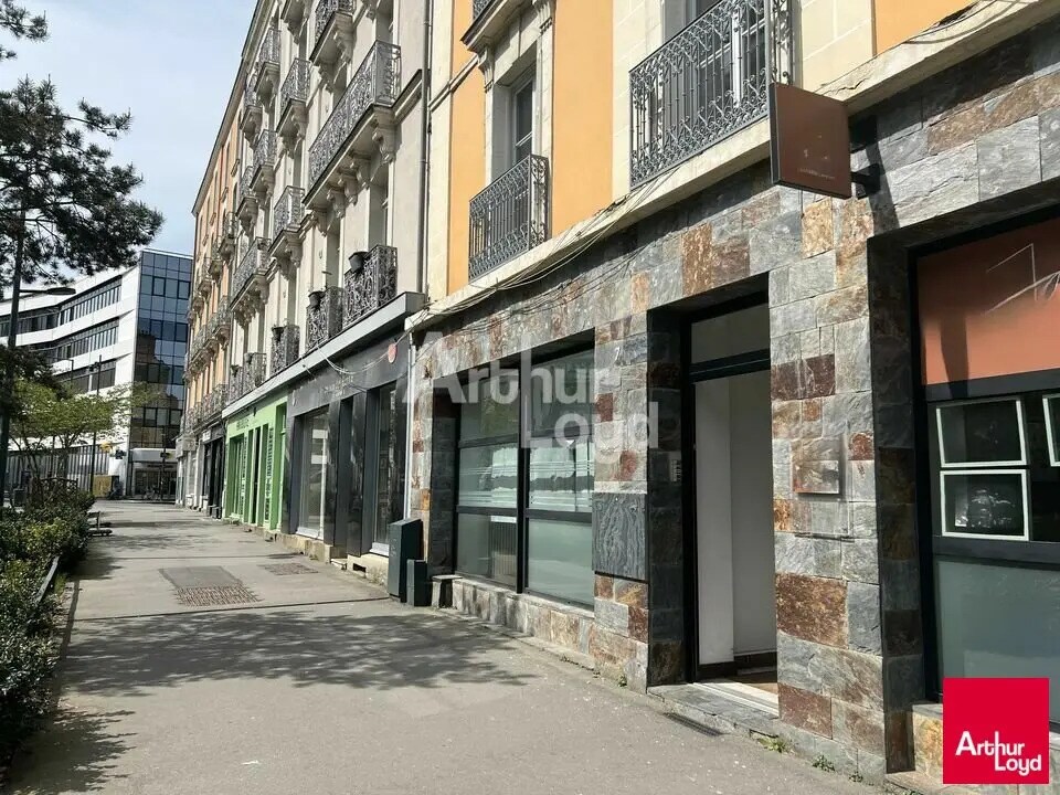 Bureau dans Rennes à louer Photo de l’immeuble– Image 1 sur 7