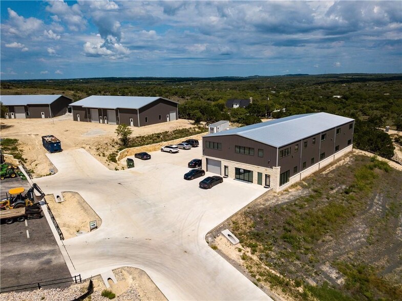 30307 Ranch Road 12, Dripping Springs, TX à louer - Photo de l’immeuble – Image 2 sur 22