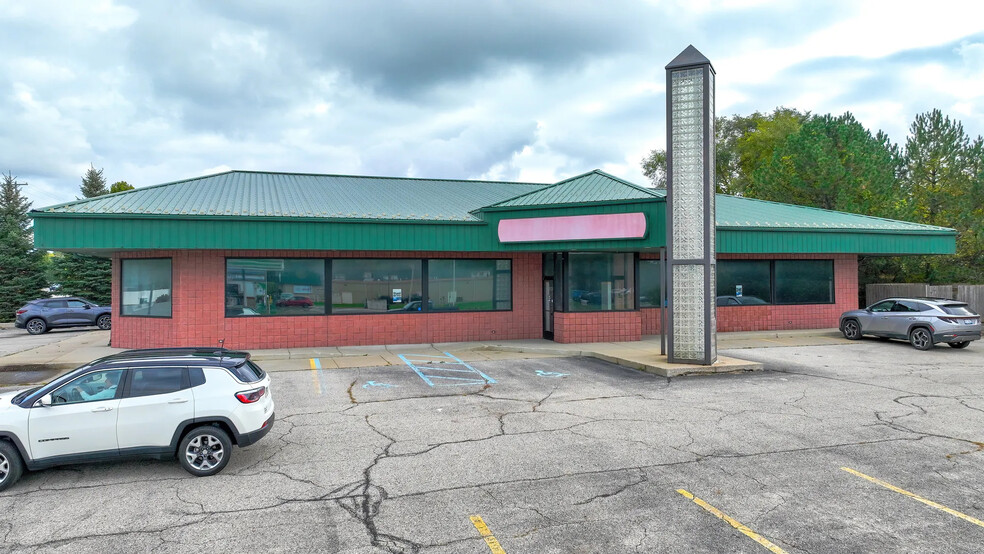 6995 Gratiot Rd, Saginaw, MI à louer - Photo de l’immeuble – Image 2 sur 3