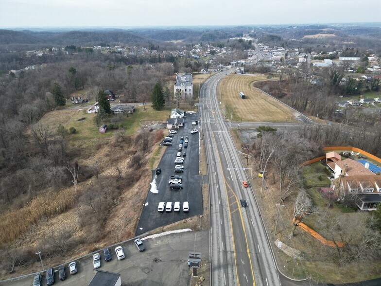 6424 US-30, Jeannette, PA à louer - Photo de l’immeuble – Image 3 sur 10