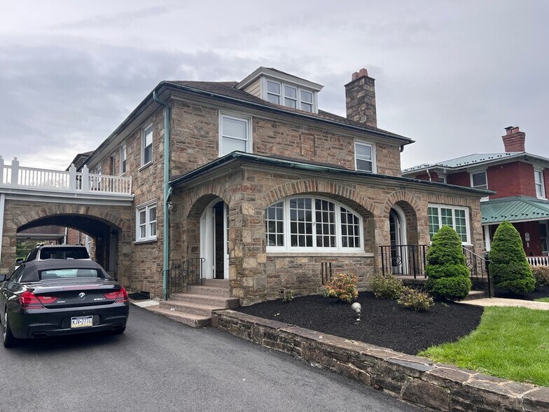 1030 E Lincoln Hwy, Coatesville, PA à vendre - Photo de l’immeuble – Image 2 sur 14