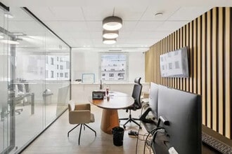 13 Bis Rue De L'Abreuvoir, Courbevoie à louer Photo intérieure– Image 1 sur 11