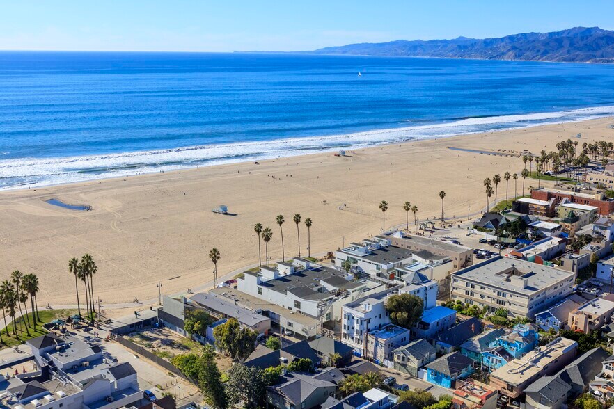 619 Ocean Front Walk, Venice, CA à vendre - Photo de l’immeuble – Image 2 sur 27