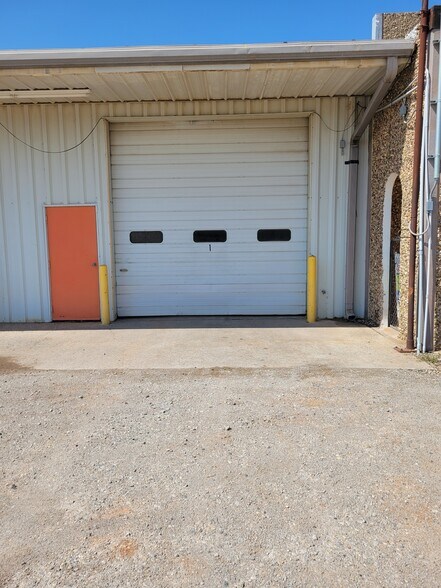 5510 N Highway 81, Enid, OK à louer - Photo de l’immeuble – Image 3 sur 9