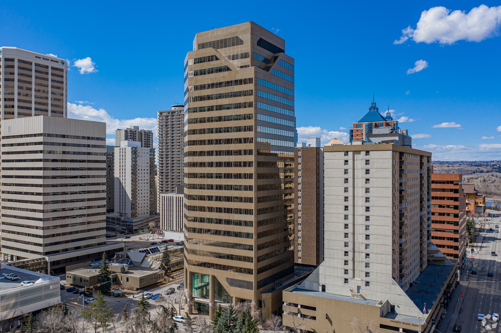 800 5th Ave SW, Calgary, AB à louer Photo principale– Image 1 sur 14