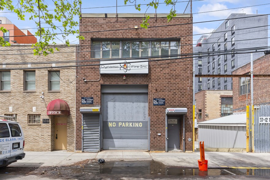 37-14 13th St, Long Island City, NY à louer - Photo de l’immeuble – Image 2 sur 6