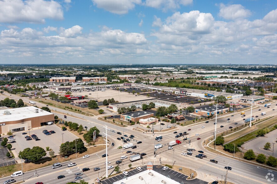 4302-4442 E New York St, Aurora, IL à louer - Photo de l’immeuble – Image 2 sur 4