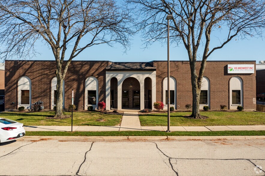187-191 Stanley St, Elk Grove Village, IL à louer - Photo de l’immeuble – Image 2 sur 5
