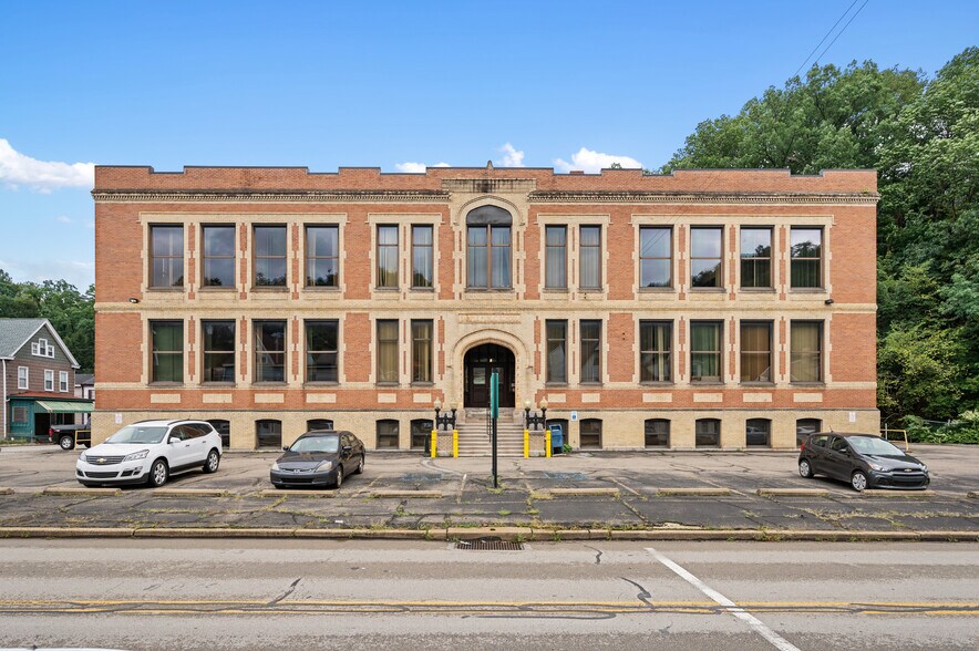 820 Evergreen Ave, Pittsburgh, PA à louer - Photo de l’immeuble – Image 1 sur 17