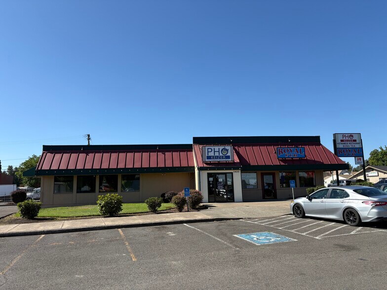 3400 River Rd N, Salem, OR à louer - Photo de l’immeuble – Image 3 sur 15